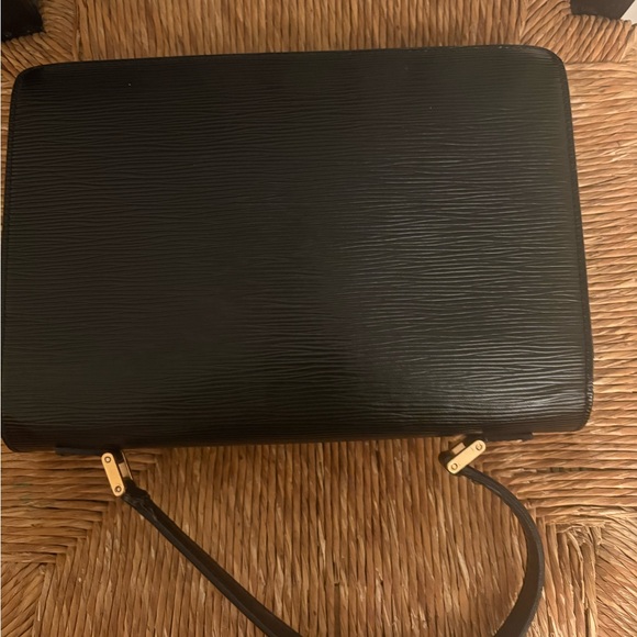 Louis Vuitton concord bag Black with gold hardware epi leather - Picture 5 of 11